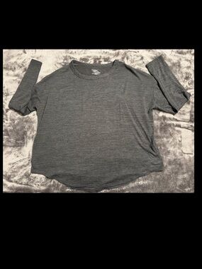 Time and Tru women’s Charcoal Crew Neck Short Sleeve Tee